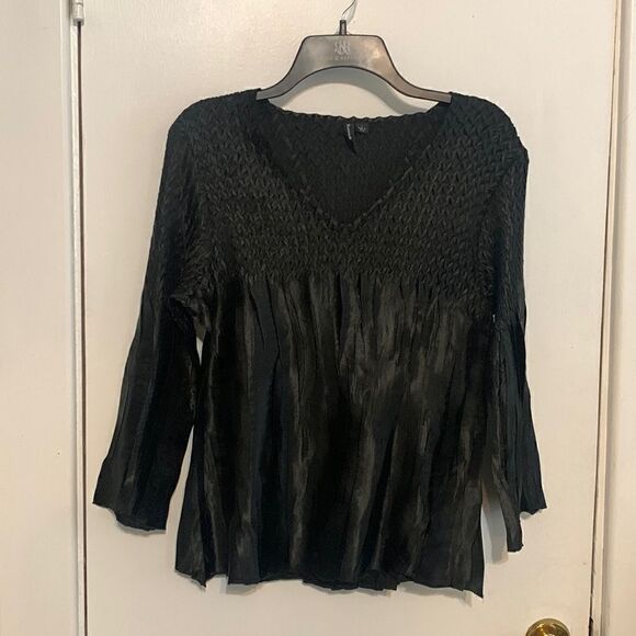 Essentials by Milano black long sleeve blouse Size Large - Picture 1 of 6
